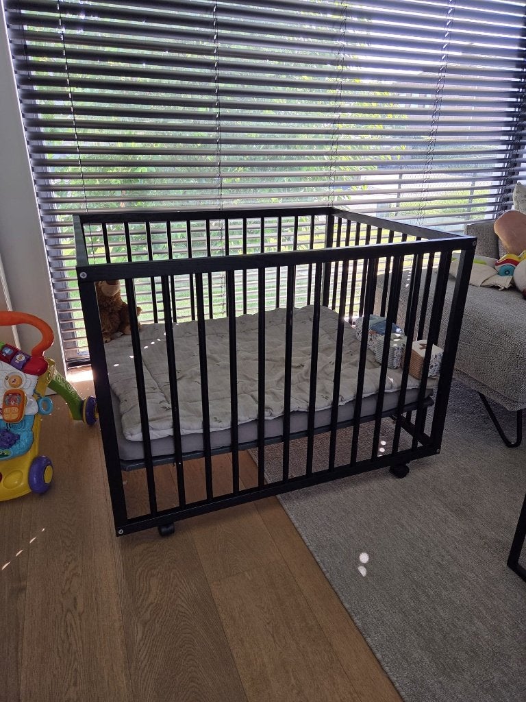 babyspullen: box, isofix, maxi cosi, badje, nestje,..., Ophalen, Zo goed als nieuw