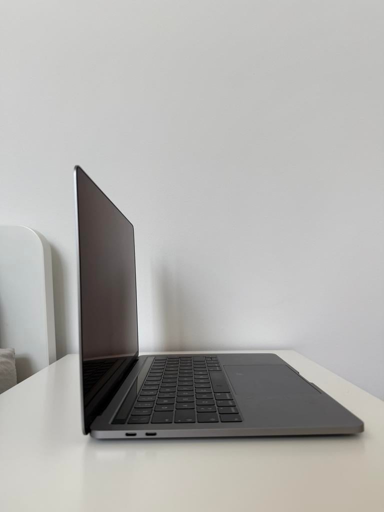MacBook Pro 13-inch 2019, Computers en Software, Apple Macbooks, Gebruikt, 256 GB, Qwerty, 8 GB