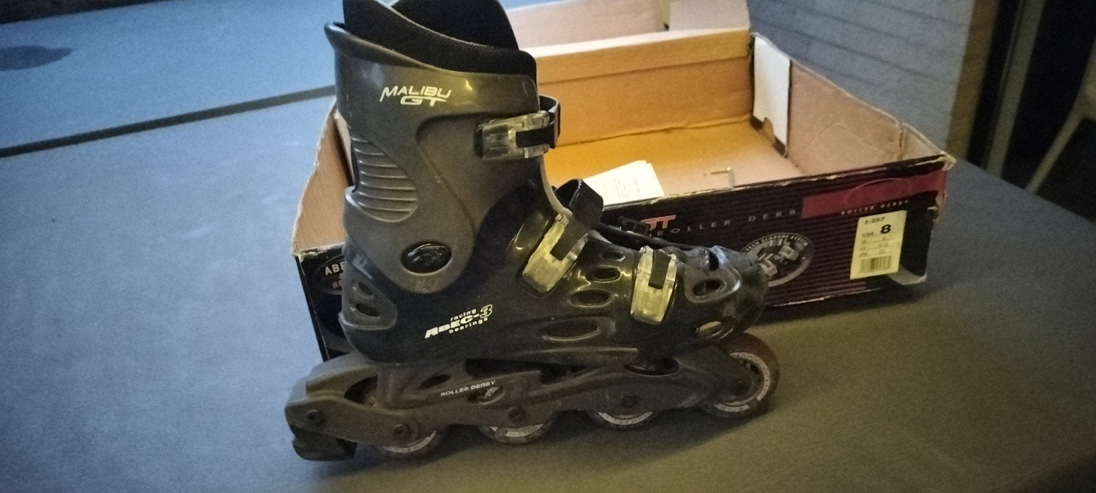 roller derby ( inline skates), Sports & Fitness, Patins à roulettes alignées, Autres marques, Rollers 4 roues en ligne, Femmes