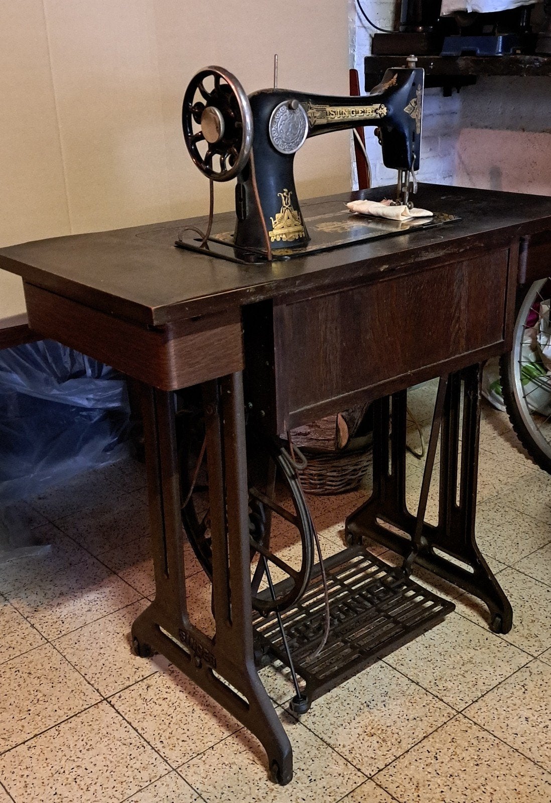Te koop Singer naaimachine, Antiek en Kunst, Ophalen