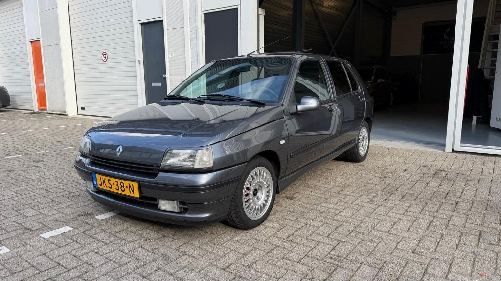 renault clio baccara 1.8 orgineel. dak - airco -, Cuir, Argent ou Gris, Achat, Entreprise