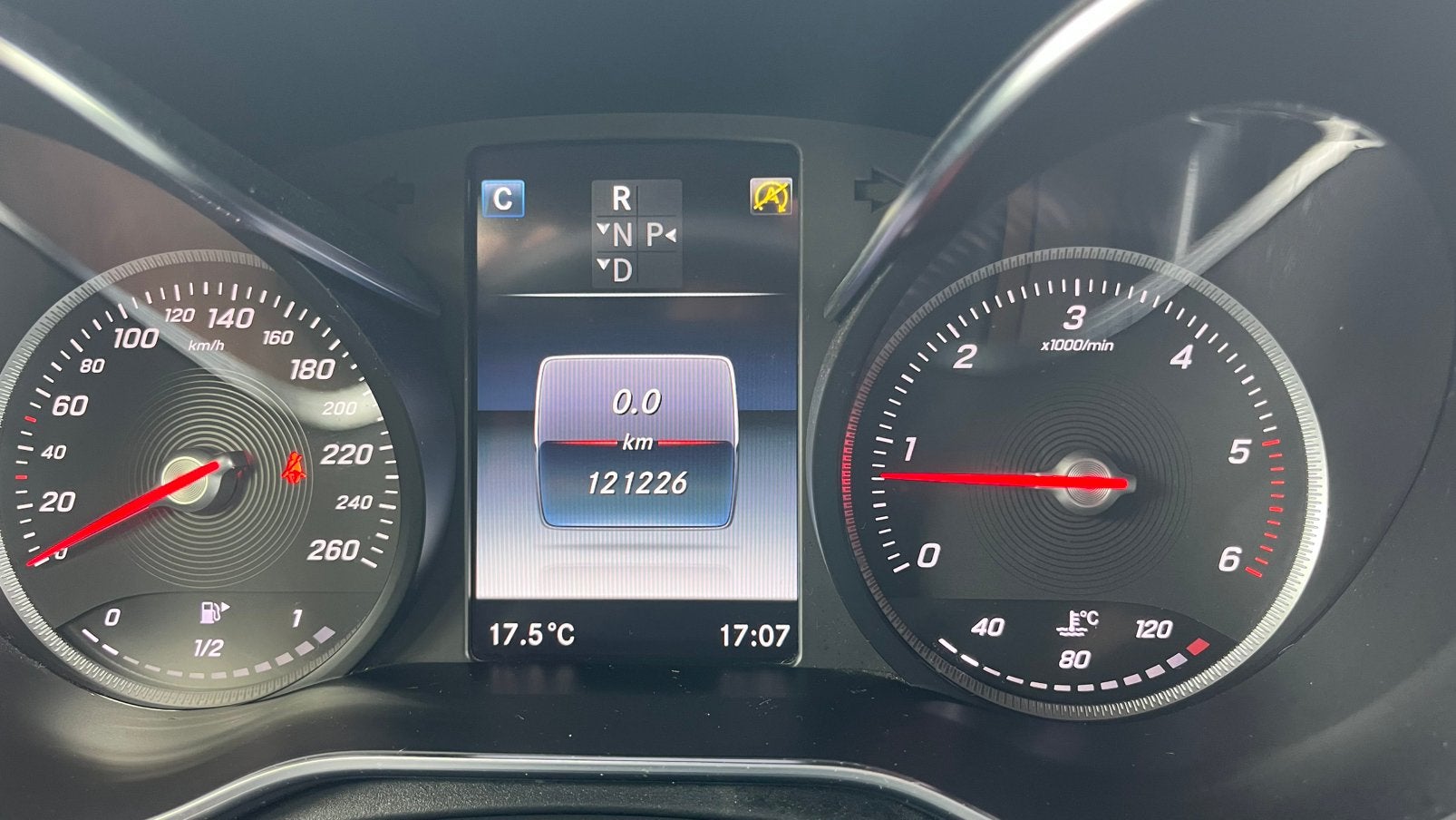 Mercedes GLC 220d (bj 2016), Auto's, Automaat, Leder en Stof, Start-stop-systeem, GLC