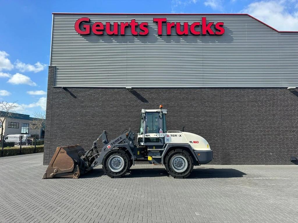 Terex TL 160 +HOOGKIEPBAK+HYDRAULISCHE+VEEGBORSTEL, Wiellader of Shovel