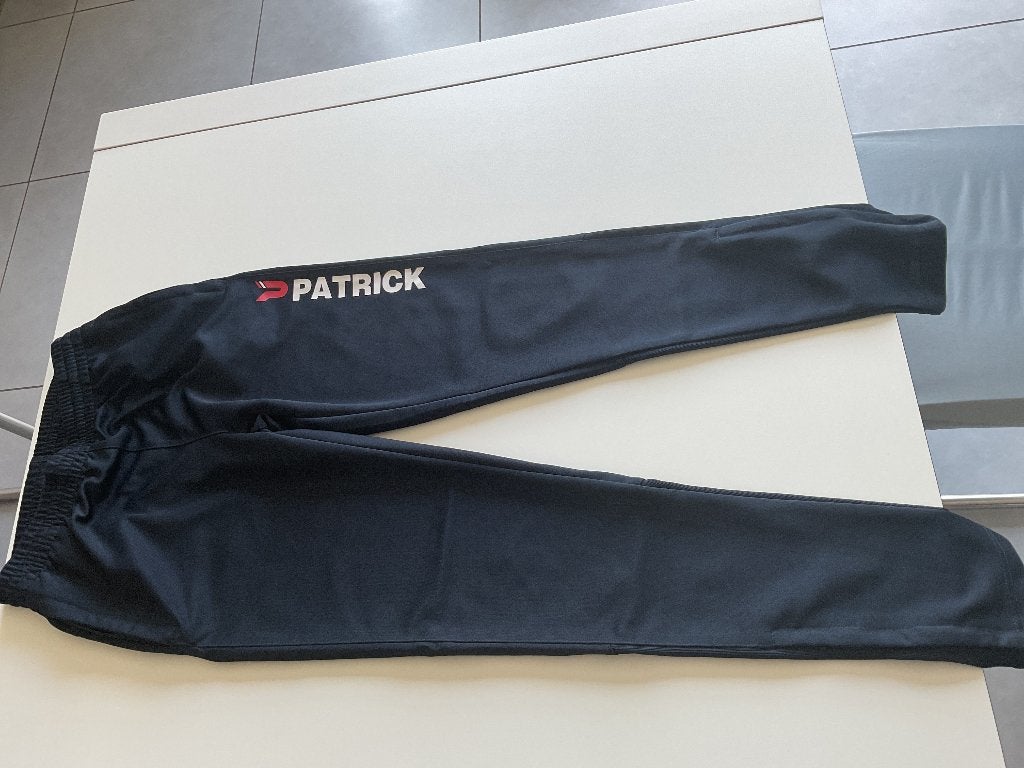 Trainingsbroek, Jongen of Meisje, Sport- of Zwemkleding, Ophalen of Verzenden, Zo goed als nieuw