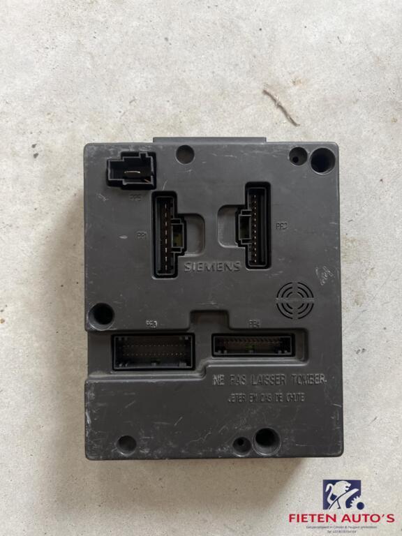 Body control module Renault Megane 8200029339A, Gebruikt, Renault, Ophalen of Verzenden, Renault