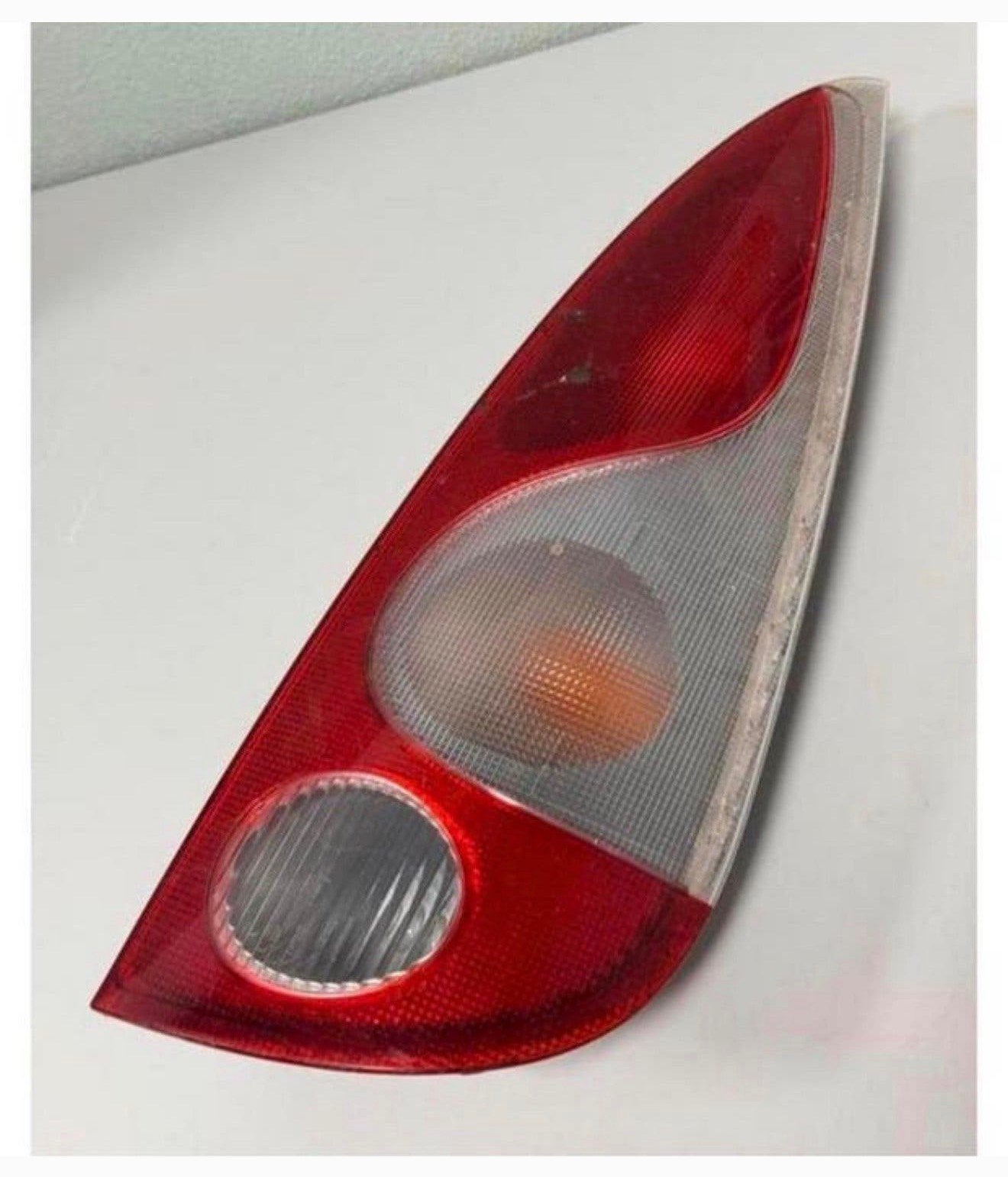 Feu arrière droit Toyota Yaris Verso 1999-2006 original, Autos : Pièces & Accessoires, Enlèvement ou Envoi, Utilisé, Toyota
