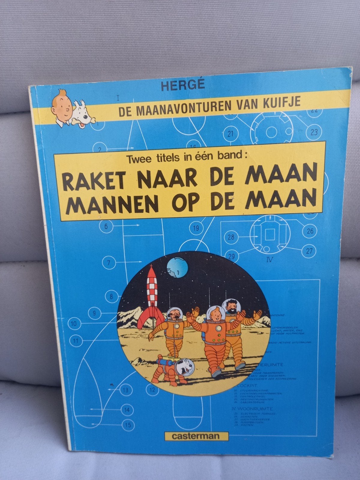 De maanavonturen van Kuifje, Enlèvement ou Envoi, Une BD, Utilisé, Hergé