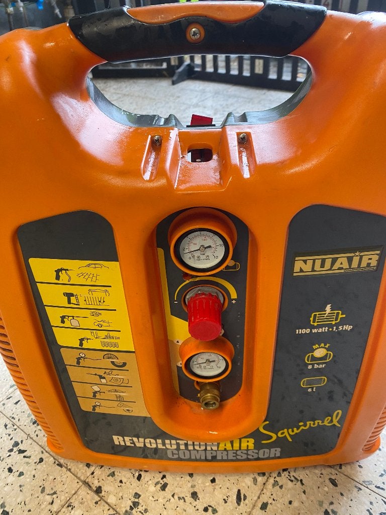 Compressor Squirrel NuAir, Ophalen, Mobiel, Gebruikt, 6 tot 10 bar