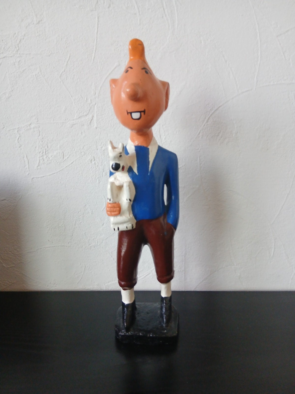 Statue en bois de Tintin et Bobbie, Enlèvement ou Envoi, Tintin