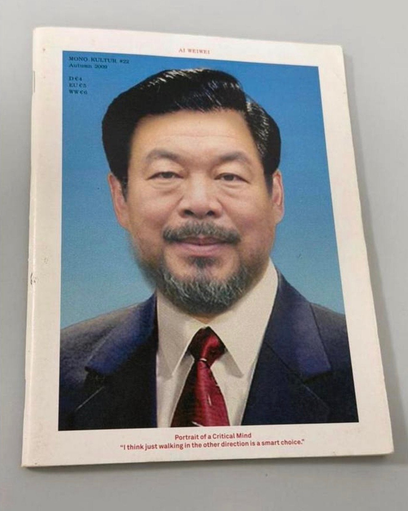 Rare mono.kultur #22 Ai Weiwei (2009) Interview Magazine, Collections, Enlèvement ou Envoi, Comme neuf, Livre, Revue ou Article