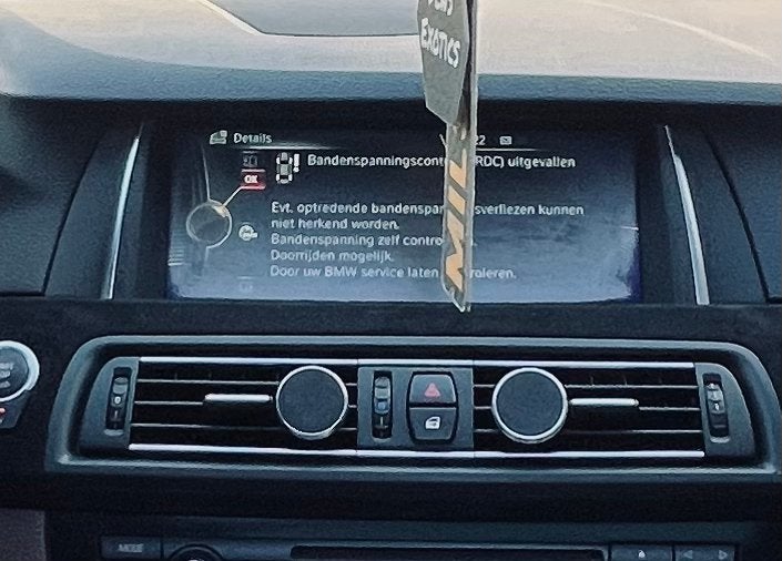 Bmw f10/f11 origineel display, Autos, Achat, Particulier, Apple Carplay