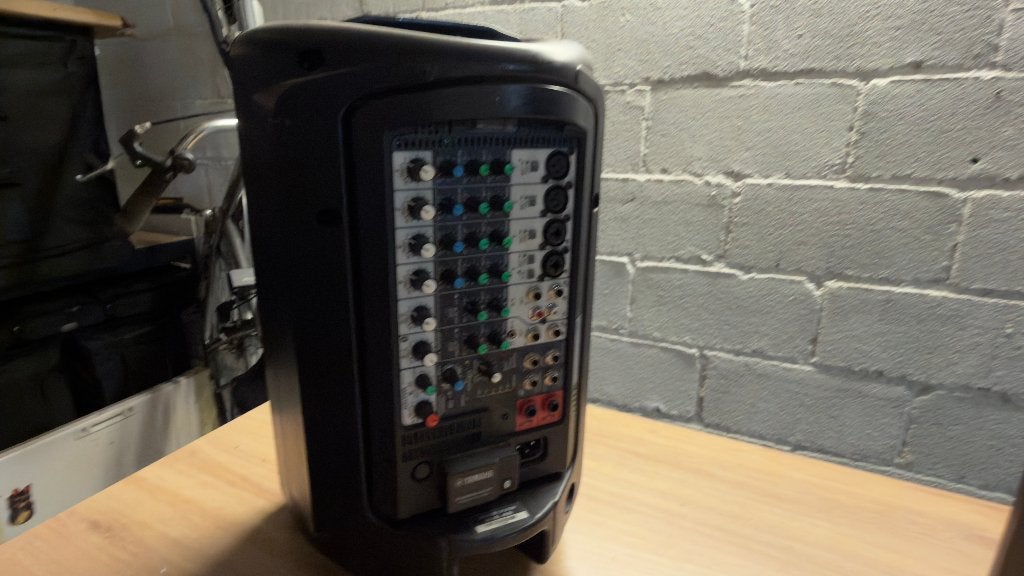 Yamaha StagePass 400BT - Enceinte amplifié avec table de mix, Enceinte portable, Yamaha, Enlèvement, Utilisé