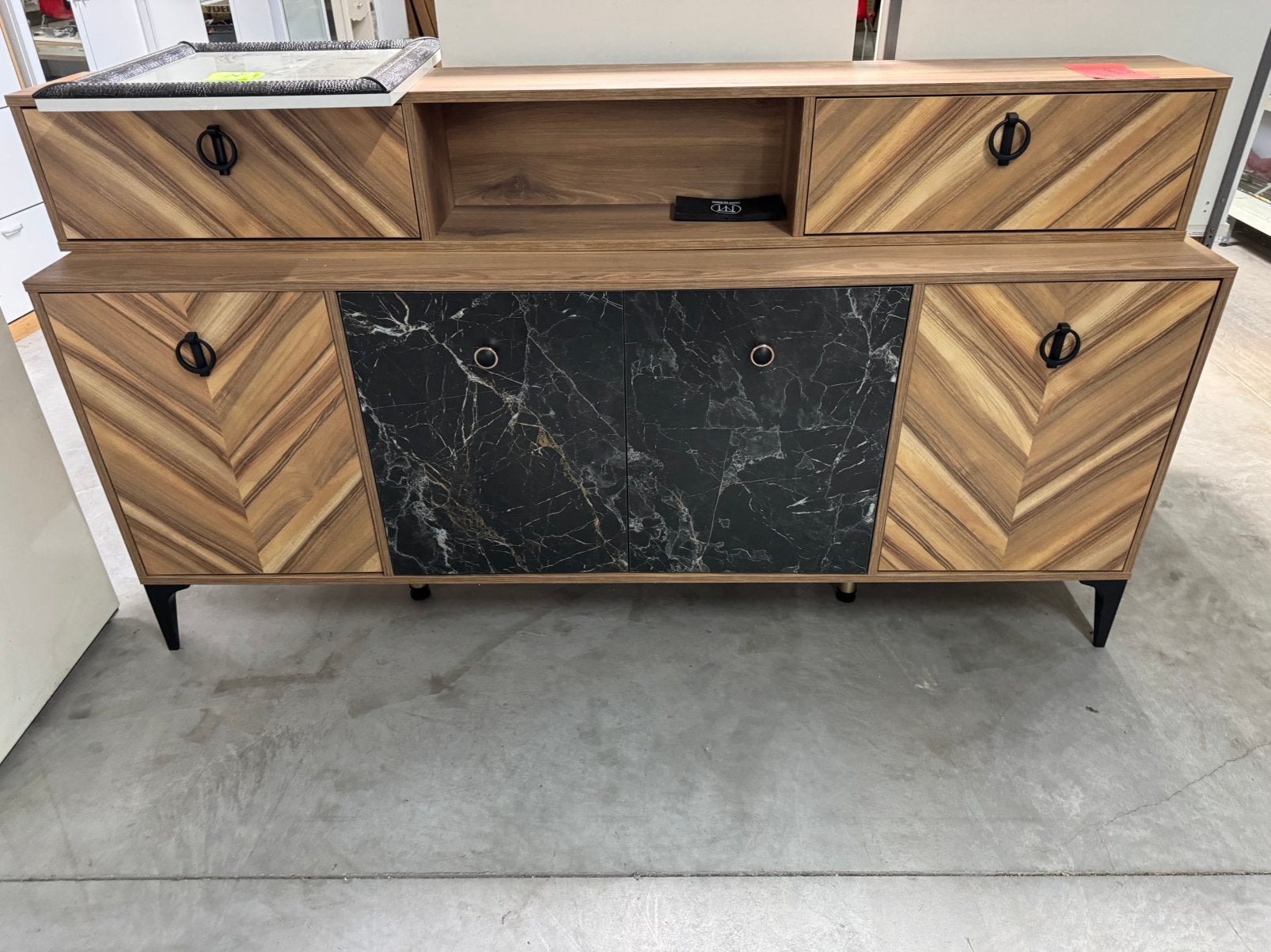 Dressoir 4 deuren + 2 lades | Visgraat houtlook & marmerlook, Maison & Meubles, Enlèvement, Neuf, Autres essences de bois