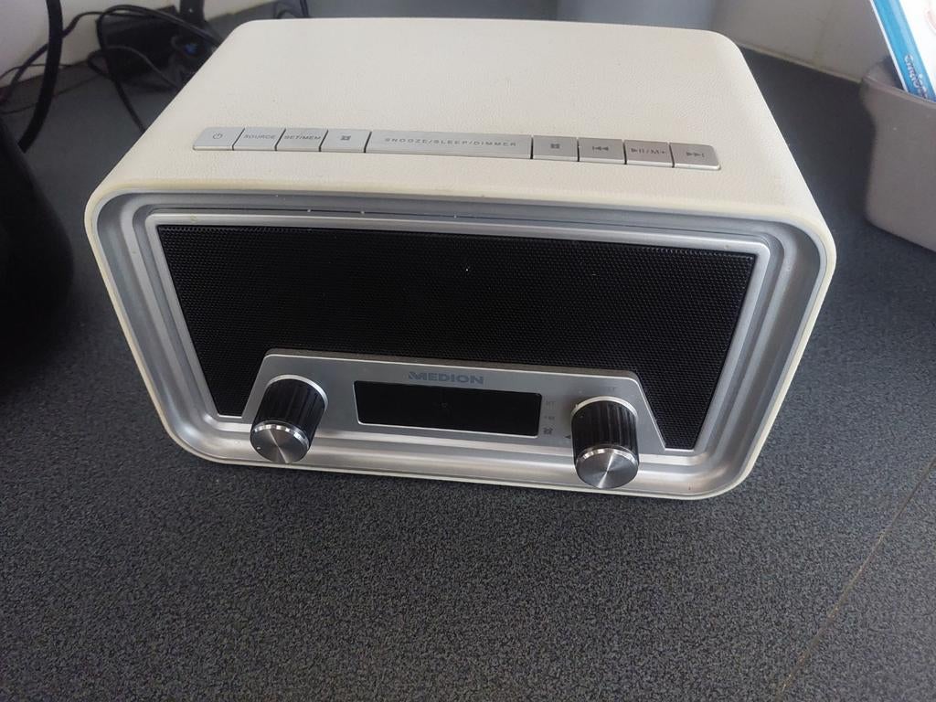 Radio Medion dab, Ophalen, Radio