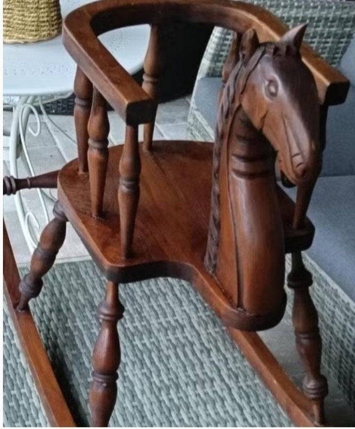 Cheval à bascule vintage authentique. Fait main, Enfants & Bébés, Enlèvement, Comme neuf