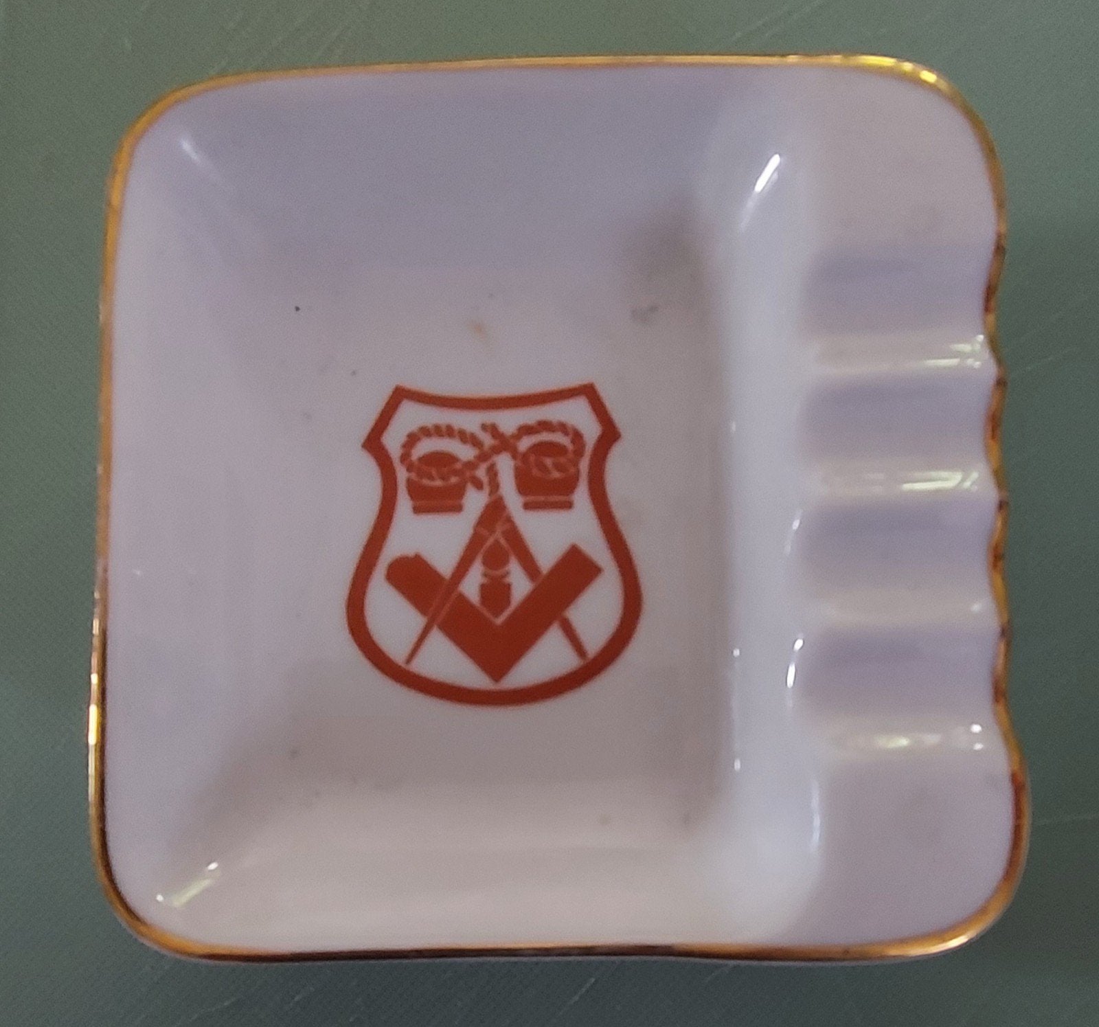 cendrier en porcelaine de baudour  11cm, Enlèvement ou Envoi