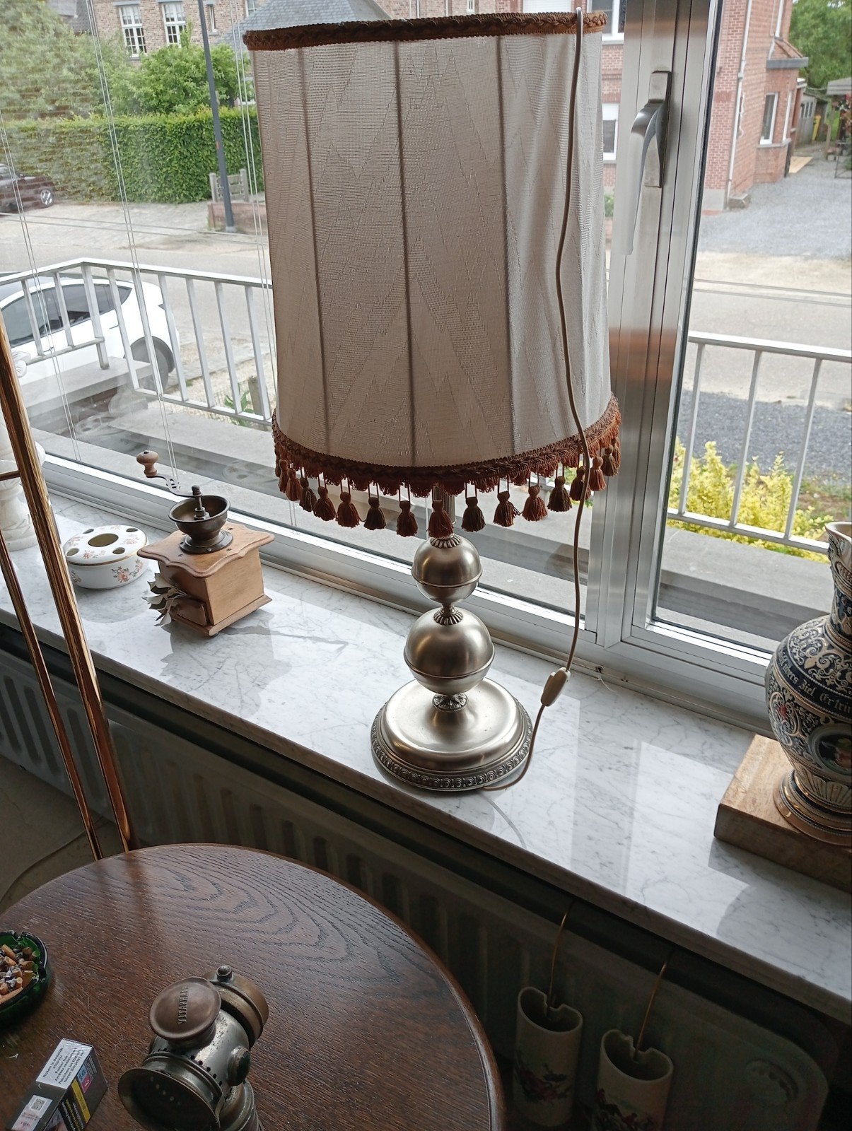 tafellamp in goede staat, Ophalen