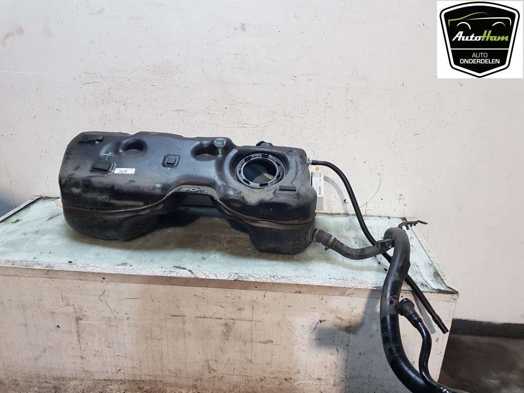 TANK BMW X4 (G02) (01-2018/06-2020) (|16118481589|), Gebruikt, BMW