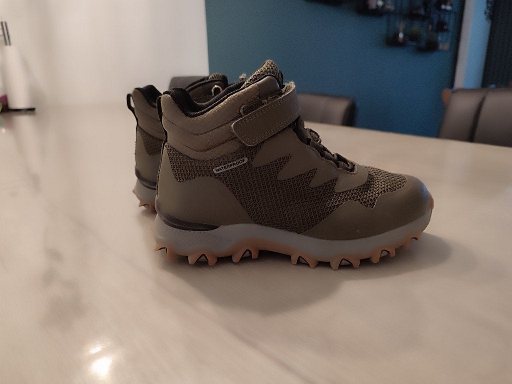 Waterdichte wandelschoenen - Maat 31, Kinderen en Baby's, Ophalen, Zo goed als nieuw, Jongen of Meisje, Sportschoenen