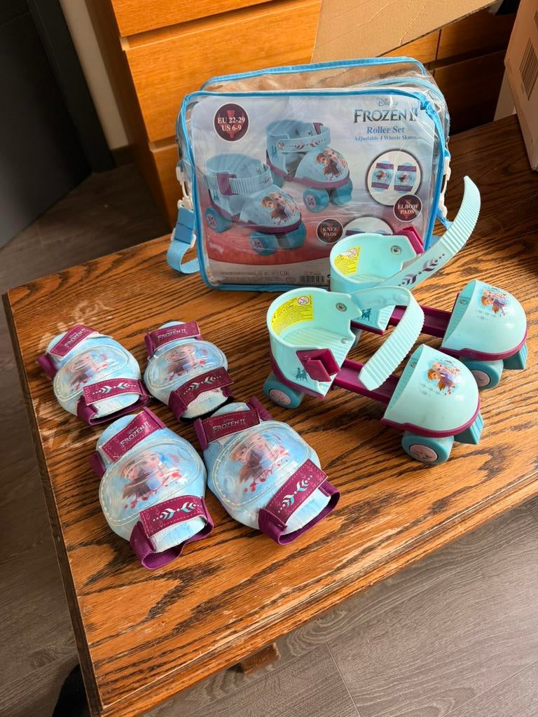 Frozen II Roller Set maat 22-29, Kinderen, Ophalen of Verzenden, Verstelbaar, Gebruikt