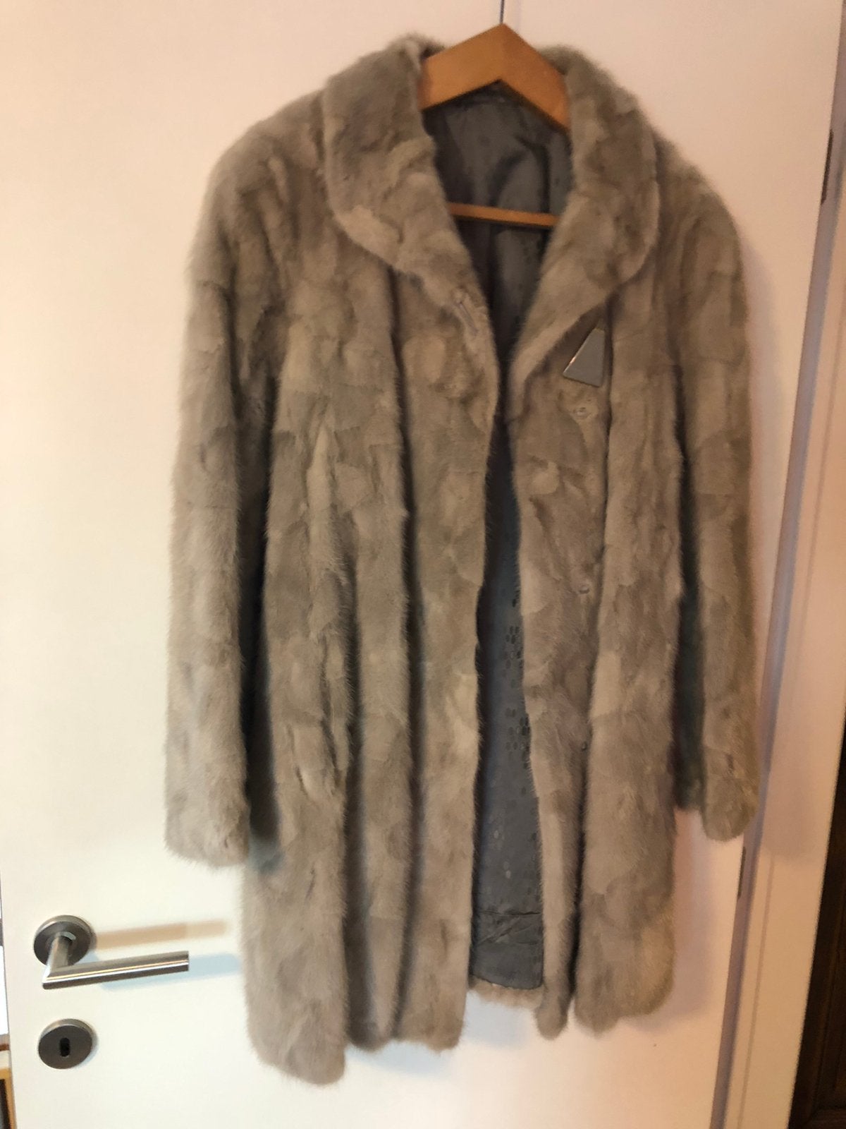 Bontjas in zikver nerts   Pzrdecto staat, Kleding | Dames, Jassen | Winter, Ophalen, Zo goed als nieuw, Zilver