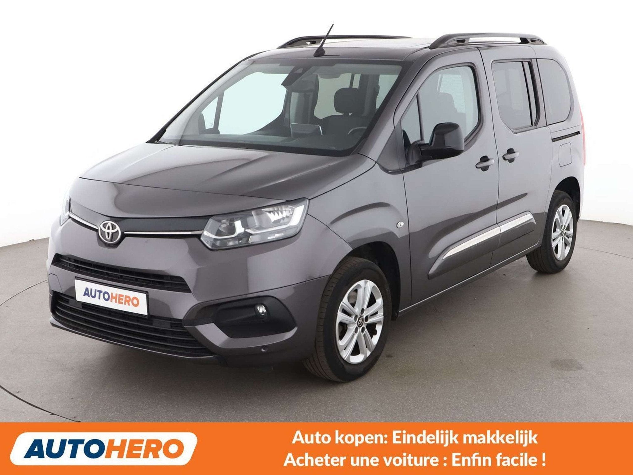 Toyota PROACE CITY 1.2 Turbo L1 Executive (bj 2022), Auto's, Stof, Gebruikt, 1199 cc, Lichtsensor