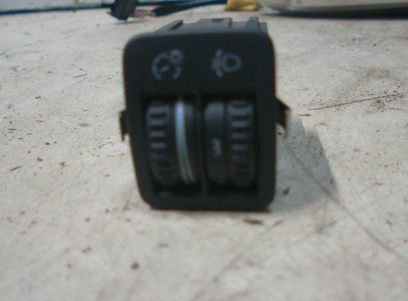 COMMUTATEUR PHARE REGLAGE C Golf Plus (5M1 / 1KP), Volkswagen, Volkswagen AG, Utilisé, Kundenbetreuung@volkswagen.de