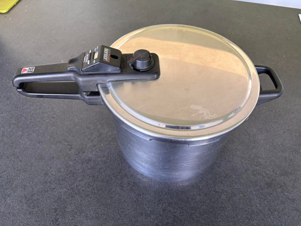 SEB snelkookpan 8L met bijhorende accessoires, Huis en Inrichting, Keuken | Potten en Pannen, Ophalen of Verzenden, Zo goed als nieuw