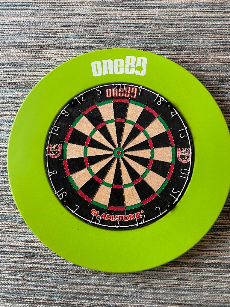 Dartsbord, Ophalen, Zo goed als nieuw, Dartbord