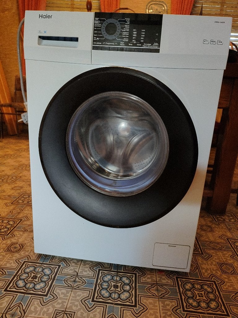 Machine à laver Haier, Electroménager, 4 à 6 kg, Enlèvement, Utilisé, Chargeur frontal