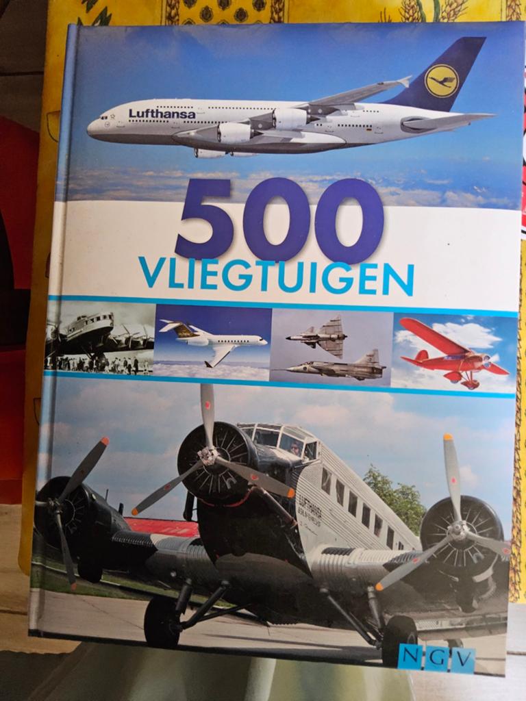 500 vliegtuigen, Boeken, Ophalen