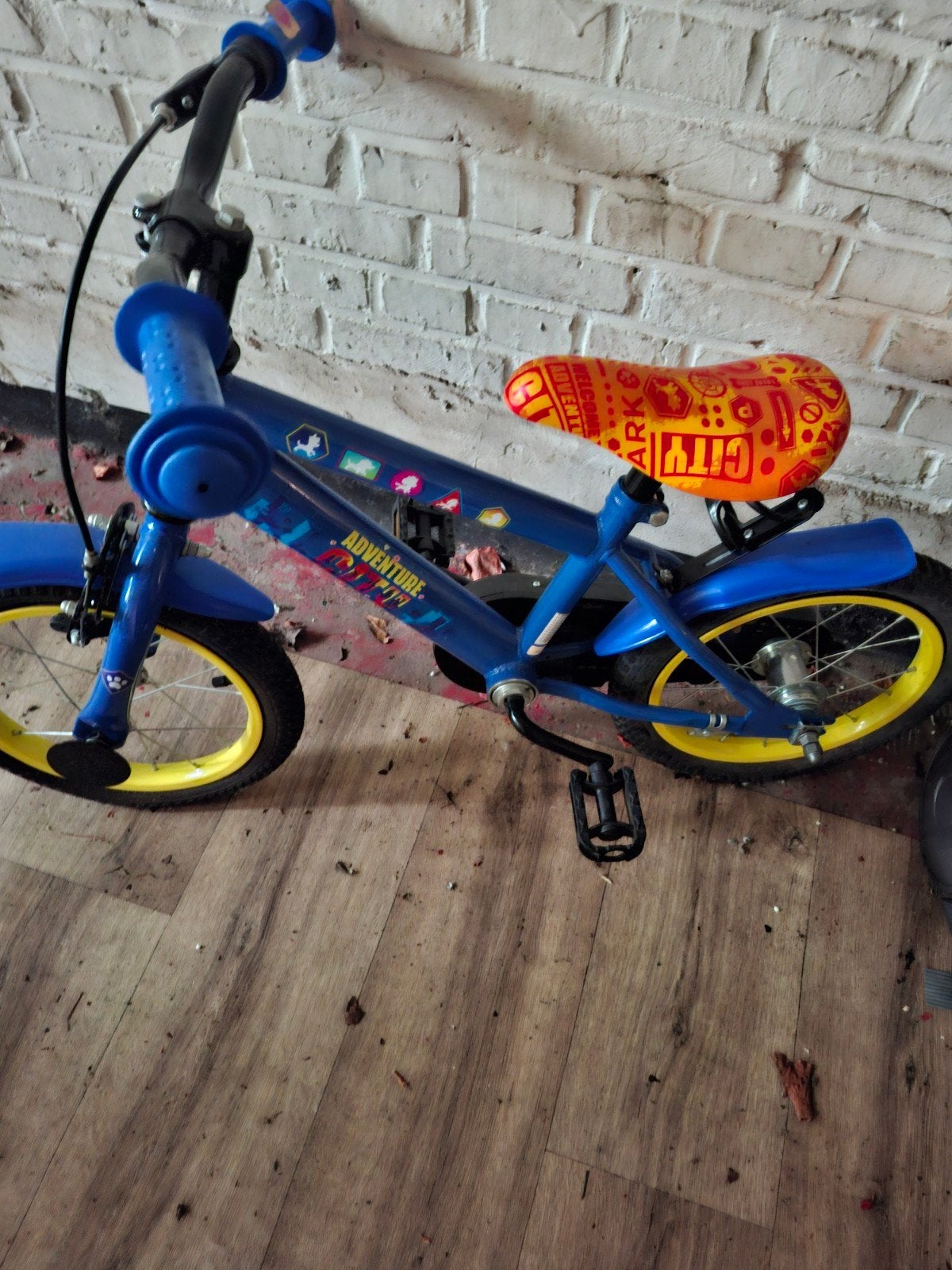 zelden gebruikt, terugtrap-rem en manuele., Fietsen en Brommers, Ophalen, Terugtraprem, Paw patrol, Minder dan 16 inch