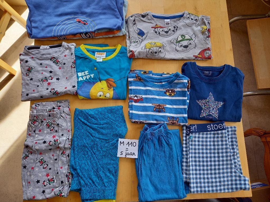 Nieuwstaat pakket pyama's maat 110/5 jaar jongen, Ophalen of Verzenden, Zo goed als nieuw, Maat 110