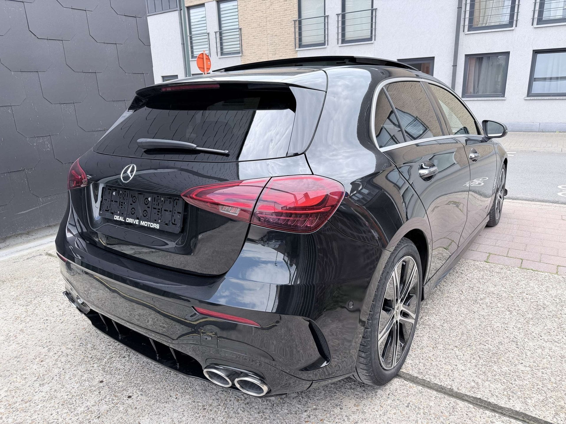 Mercedes-Benz A 180 PACK AMG 45 | PANO | AUTOMAAT | VIRTUAL, Autos, Classe A, Achat, Euro 6, Entreprise