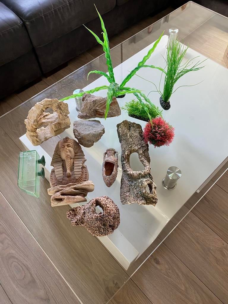 Aquarium plastic sierplanten en stenen versieringen, Ophalen of Verzenden, Gebruikt