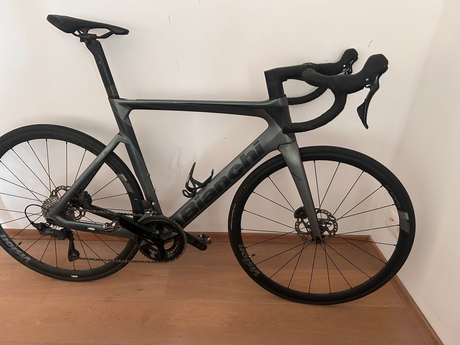 BIANCHI racefiets Oltre Race, 28 inch, Gebruikt, Carbon, 10 tot 15 versnellingen