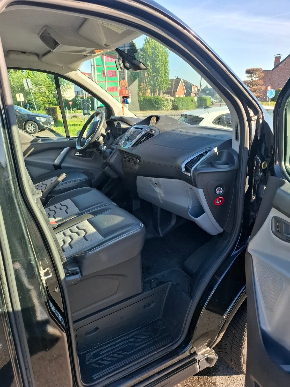 Ford Transit Custom 2.2 TDCI 2013 Trekhaak, Auto's, Zwart, 4 cilinders, Zwart, Leder