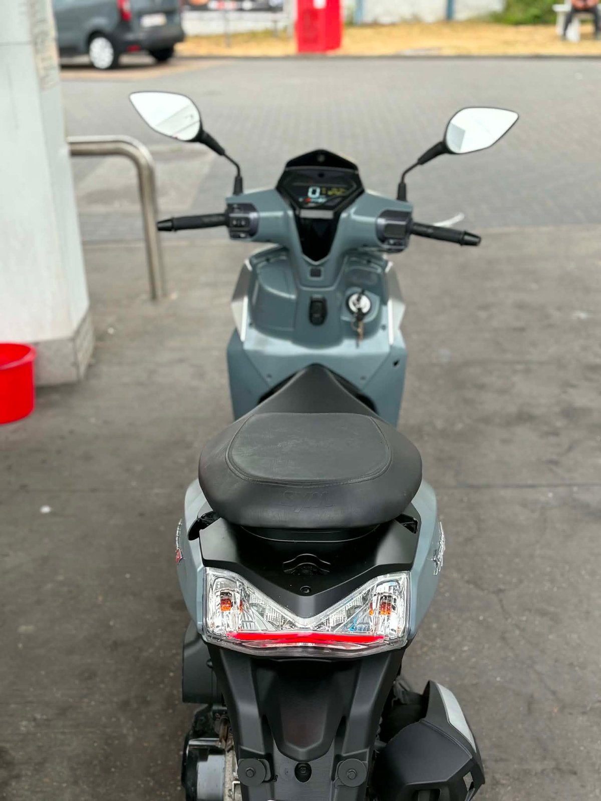 Sym 125cc start rijd perfect scahde zie op laste 2fotos, Enlèvement ou Envoi, Comme neuf