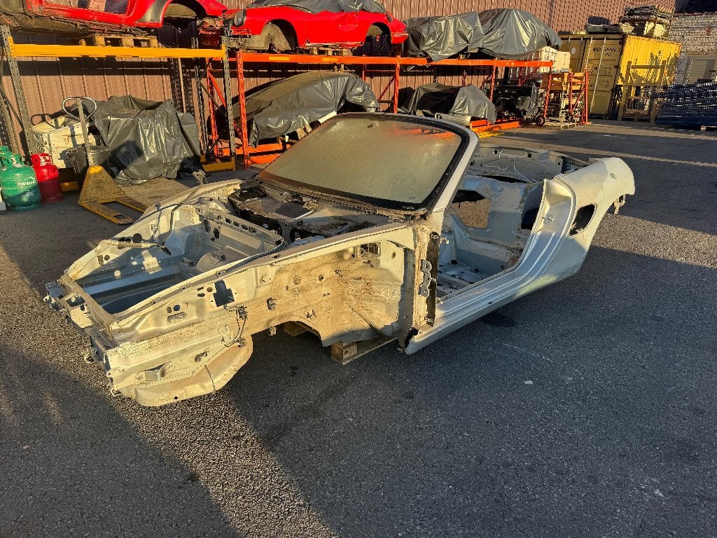 Caisse Porsche Boxster 2.5 150 kW 1997 - Réf. 601903, Enlèvement, Utilisé, Pièces Oldtimer ou Ancêtre
