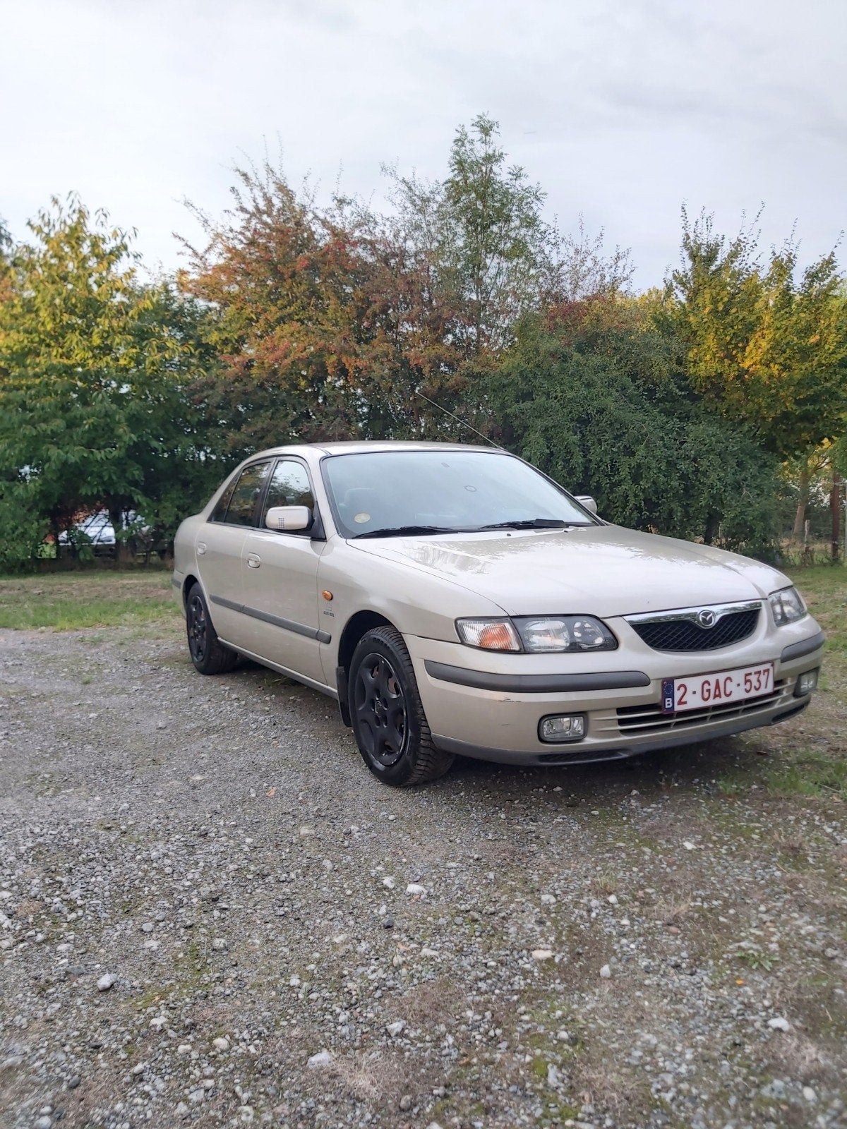 Mazda 626  -  111.000 km, Autos, Achat, 1830 cm³, Boîte manuelle, Beige