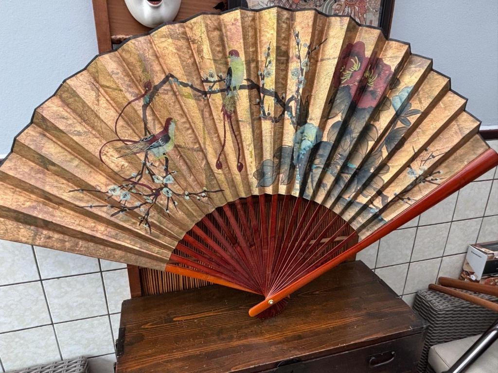 Grote Japanse ventilator voor sensu, Ophalen