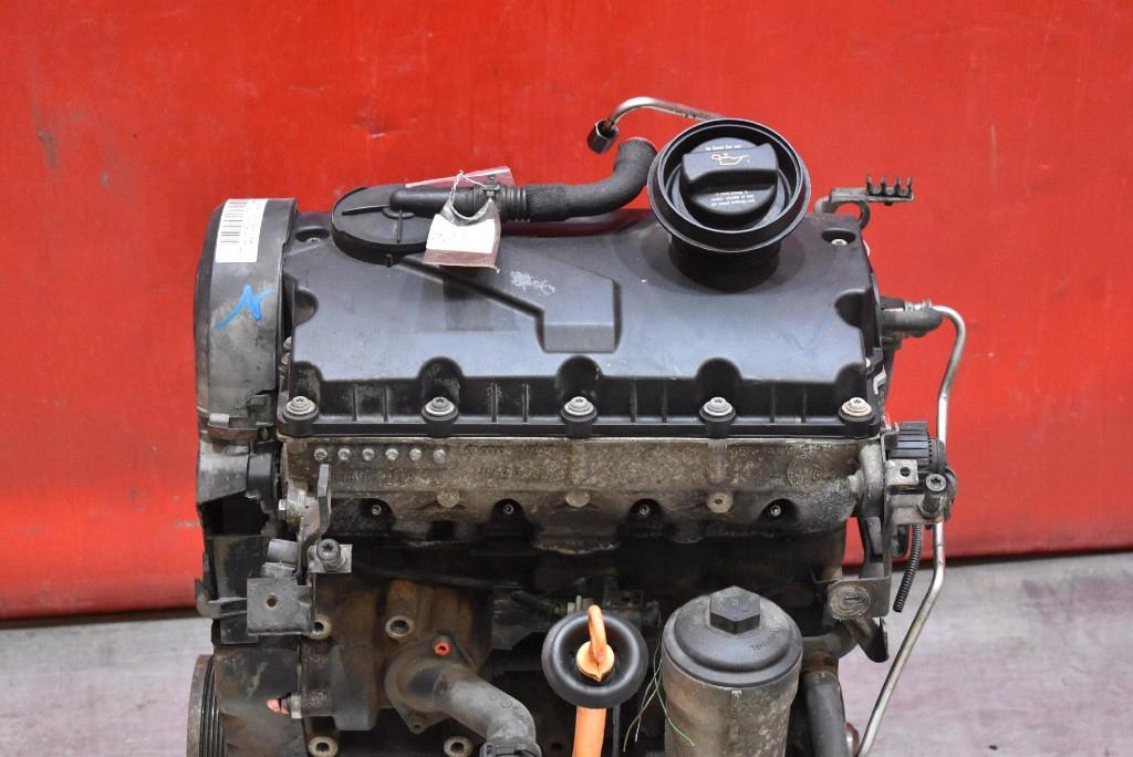 Moteur BXE Nu A3 TOLEDO GOLF PASSAT SUPERB ALTEA AUDI TOURAN, Autos : Pièces & Accessoires, Moteurs & Accessoires, Envoi, Utilisé