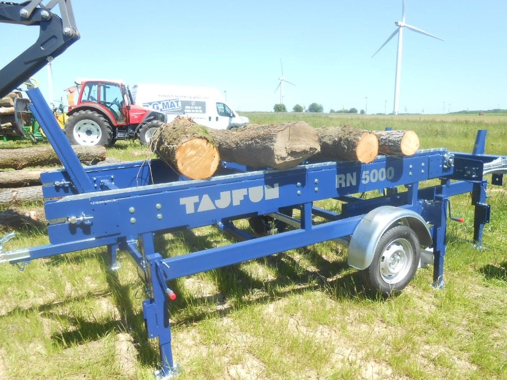 Deck à chaines TAJFUN pour le bois de chauffage, 3 à 6 m³, Enlèvement, Chêne, Troncs d'arbres