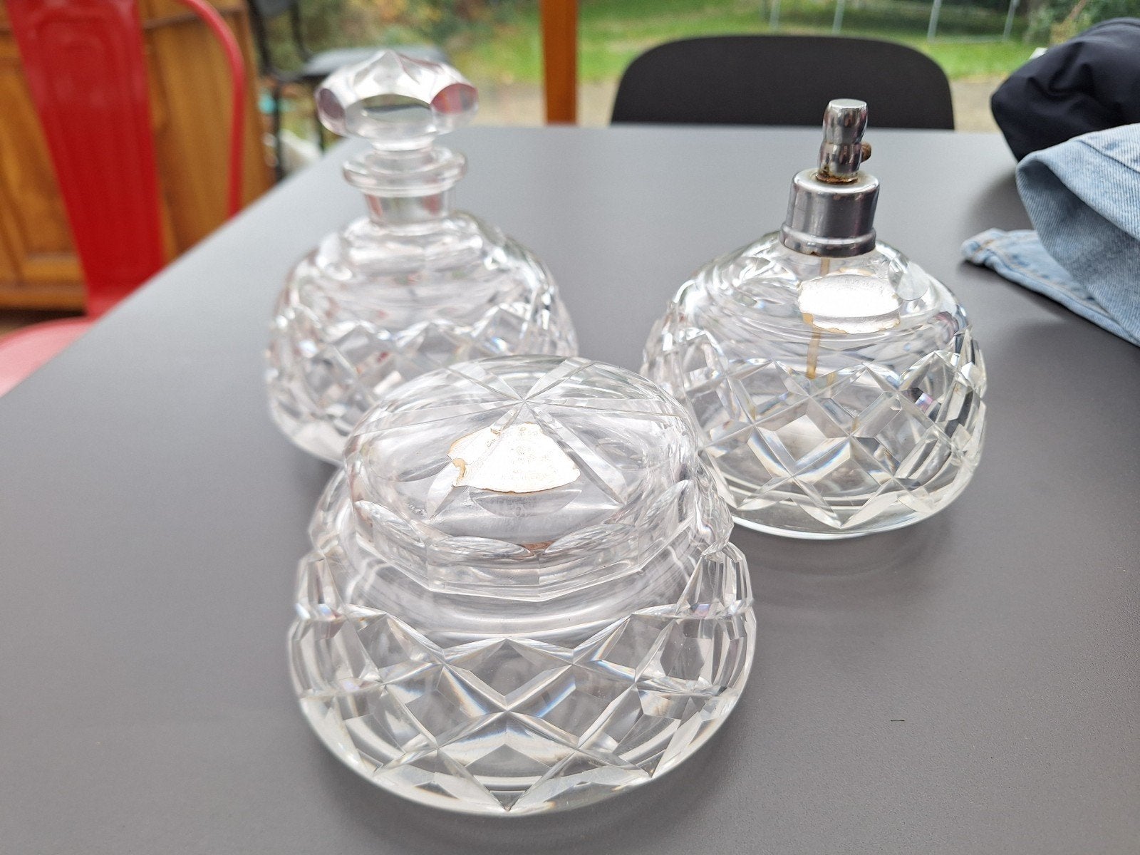 garniture de toilette Art Déco en cristal val saint lambert, Enlèvement
