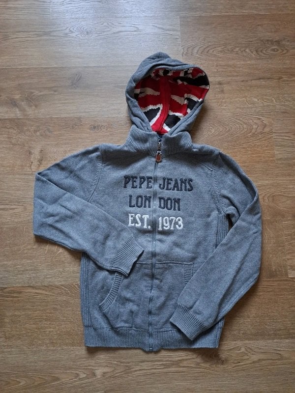 Neuf ! Pull avec tirette et capuche amovible - Pepe Jeans, Enfants & Bébés, Neuf, Garçon, Enlèvement ou Envoi, Pull ou Veste