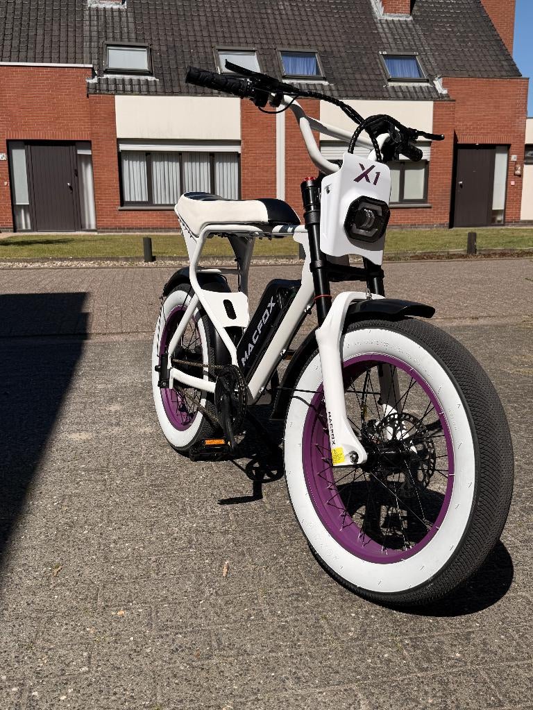 Fatbike, Vélos & Vélomoteurs, Autres marques, Moins de 47 cm, 50 km par batterie ou plus, Comme neuf