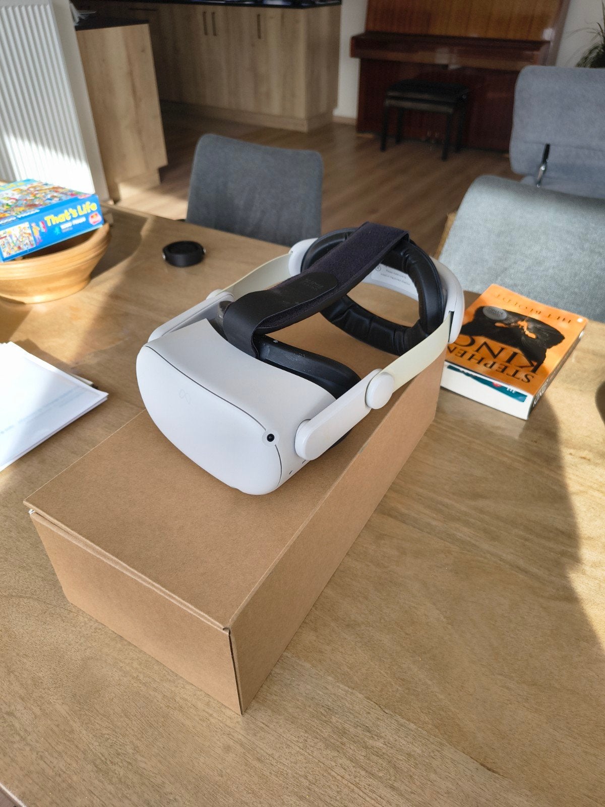 Oculus quest 2 + kiwi head strap, Games en Spelcomputers, Virtual Reality, Ophalen of Verzenden
