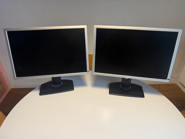 2x Dell UltraSharp U2412M 24" IPS 1920x1200 + kabels, Computers en Software, Ophalen, IPS, In hoogte verstelbaar, DisplayPort