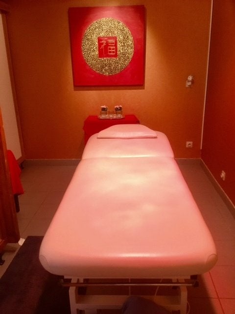 elektrische massagetafel met 1 motor, Sport en Fitness, Massageproducten, Ophalen, Zo goed als nieuw, Massagetafel