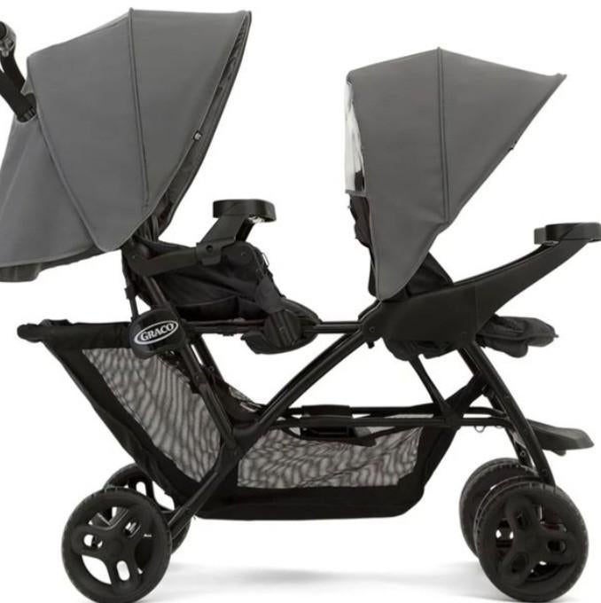 Bijna nieuwe dubbele kinderwagen 250 euro goede prijs, Kinderen en Baby's, Tweelingen en Meerlingen